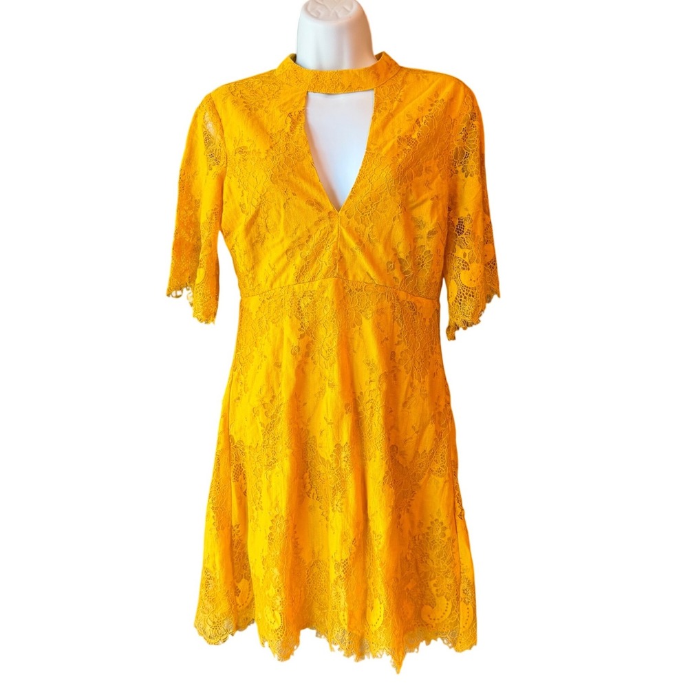 Honey Belle Mustard Yellow Floral Lace Dress Sz Small Keyhole Cutout Fit Flare